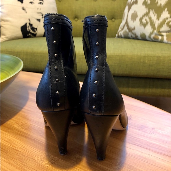 Seychelles Black Bootie Heels Size 7 1/2 - Picture 10 of 13